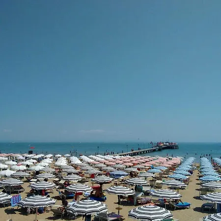 Elegant A Few Meters From The Villa Lignano Sabbiadoro