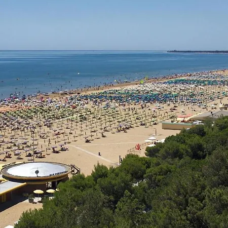 Elegant A Few Meters From The * Lignano Sabbiadoro
